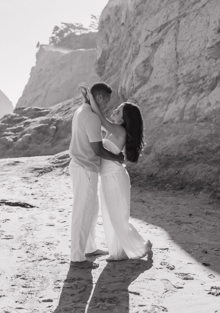 Cape Kiwanda couples session
Cape Kiwanda coastal love story
Cape Kiwanda engagement photos
Oregon Coast couples photography
Cape Kiwanda family moments
Cape Kiwanda sunset couples session
Oregon Coast golden hour love story
Cape Kiwanda sandstone cliffs
Oregon Coast dramatic cliffs