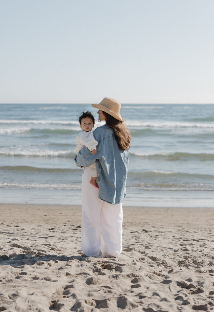 Parents holding their baby boy on Oregon Coast
Sweet family moment by the ocean at Cape Kiwanda
Intimate family photography on the coastline
Couple with their child on the sandy beach
Coastal family session at Cape Kiwanda
Family cuddles during Cape Kiwanda photo session
Baby boy with parents at sunset on Oregon Coast
Tender family moments by the ocean cliffs
Oregon Coast family love captured at Cape Kiwanda
Playful family time on the beach at Cape Kiwanda
