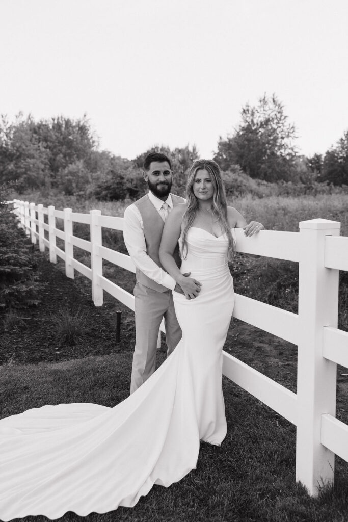 couples and wedding photographer in mi