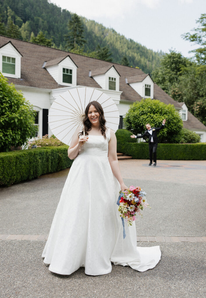 mansion wedding summer