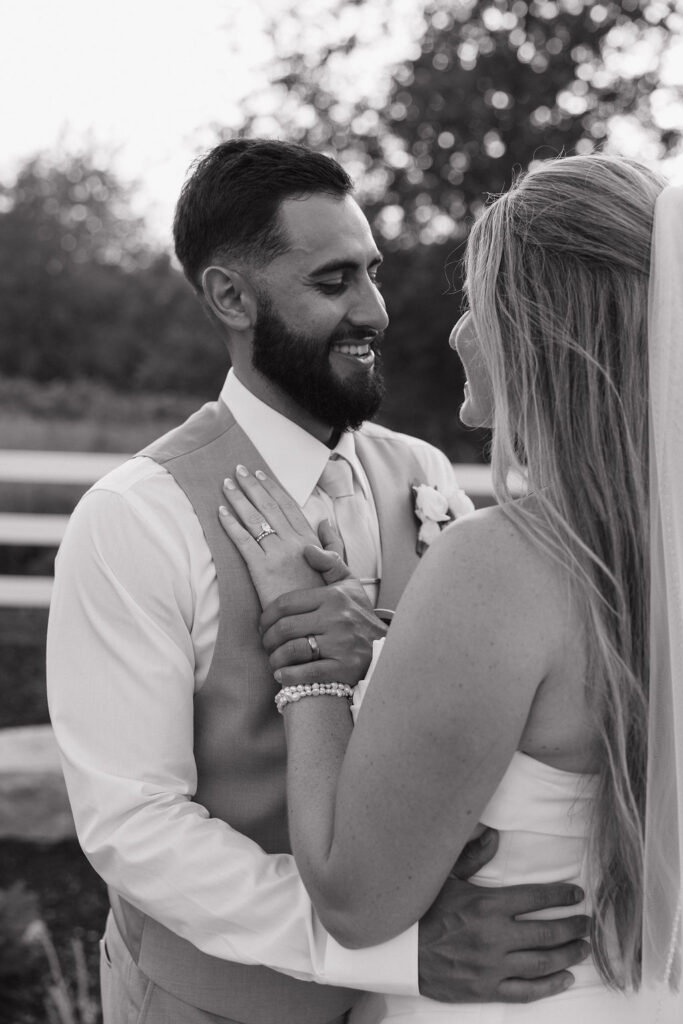 couples wedding photo poses ideas